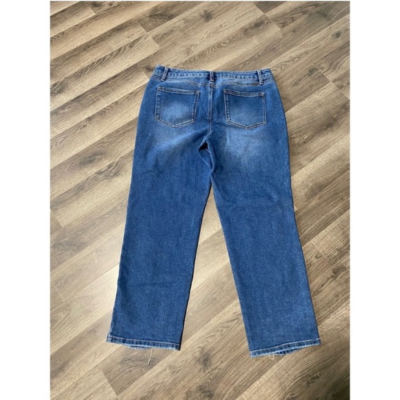 1822 Ripped Straight Leg Jeans - Picture 7 of 9